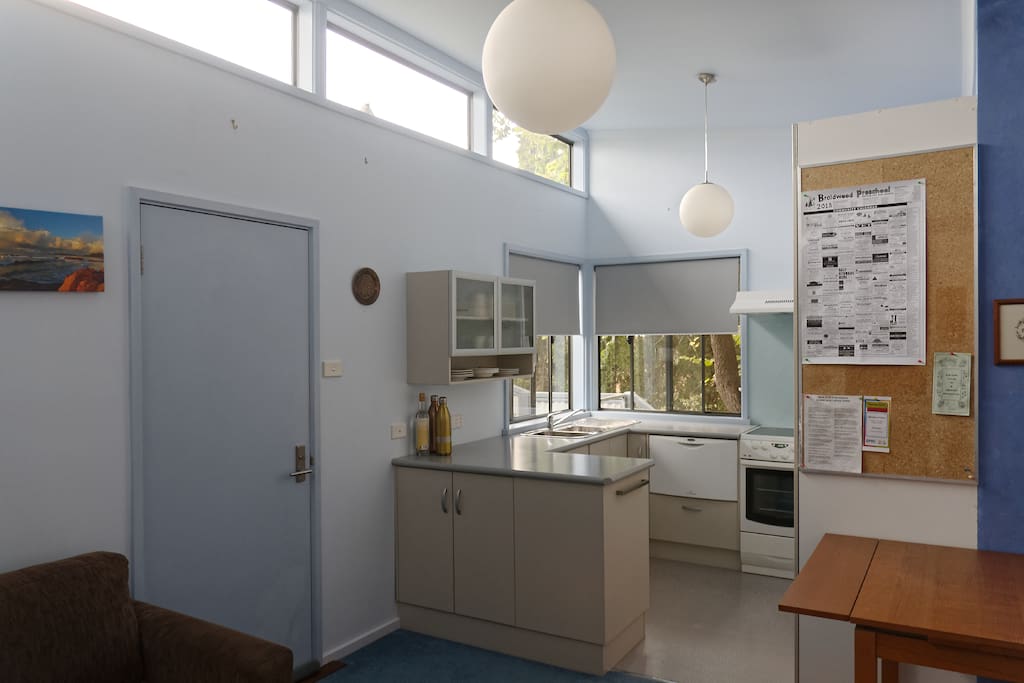 Self-contained kitchenette