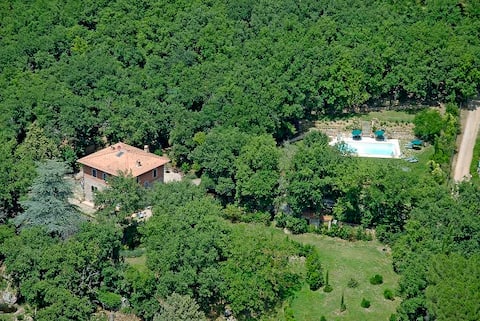 Appartam. 8-9p in villa with pool -052013LTN0002
