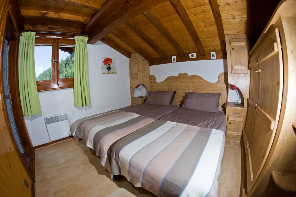 Room 2 - Ensuite