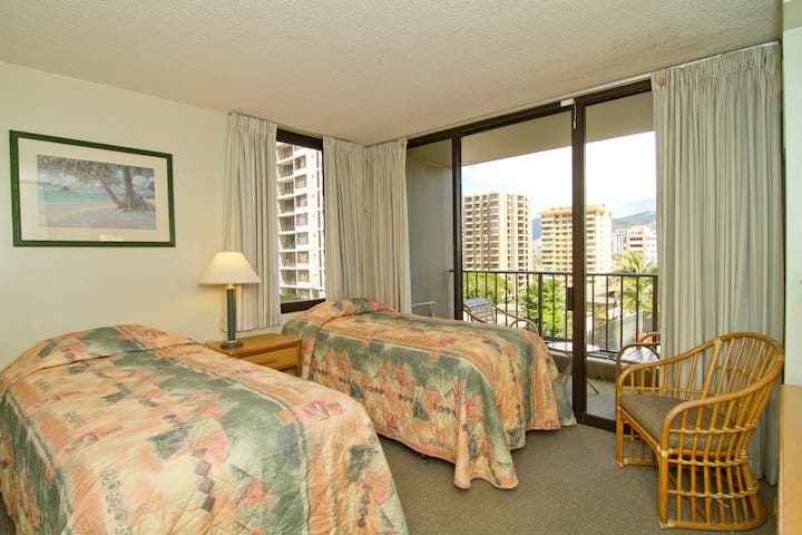 卧室， 2张双床床客房