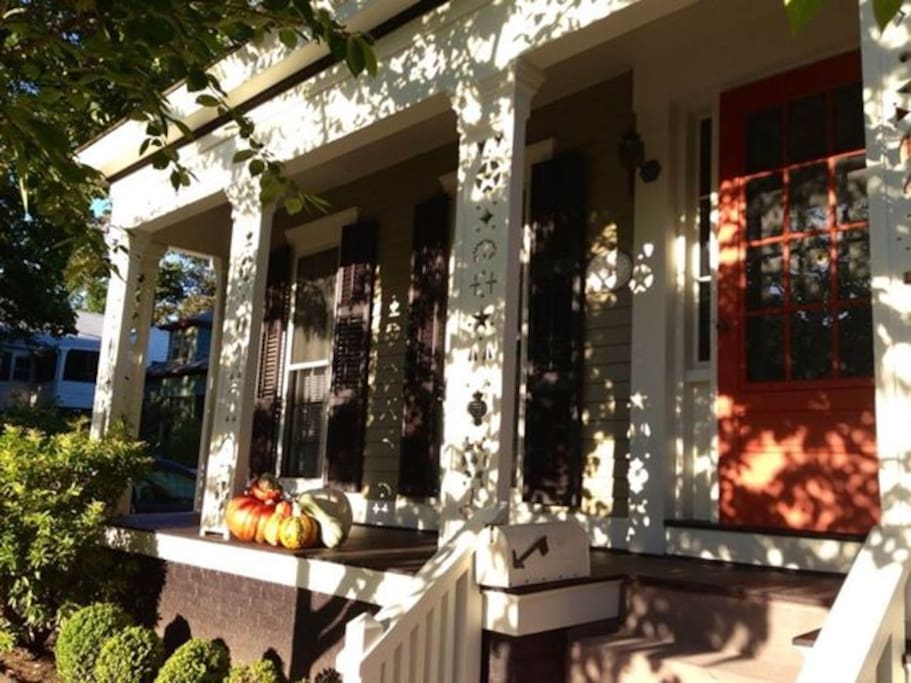 Cozy Boho Apt in Historic Waterfront Village Apartments for Rent in