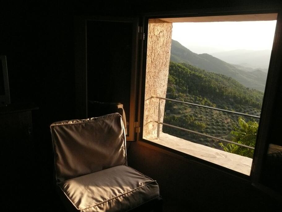Vistas a las sierras desde el cuarto de estar