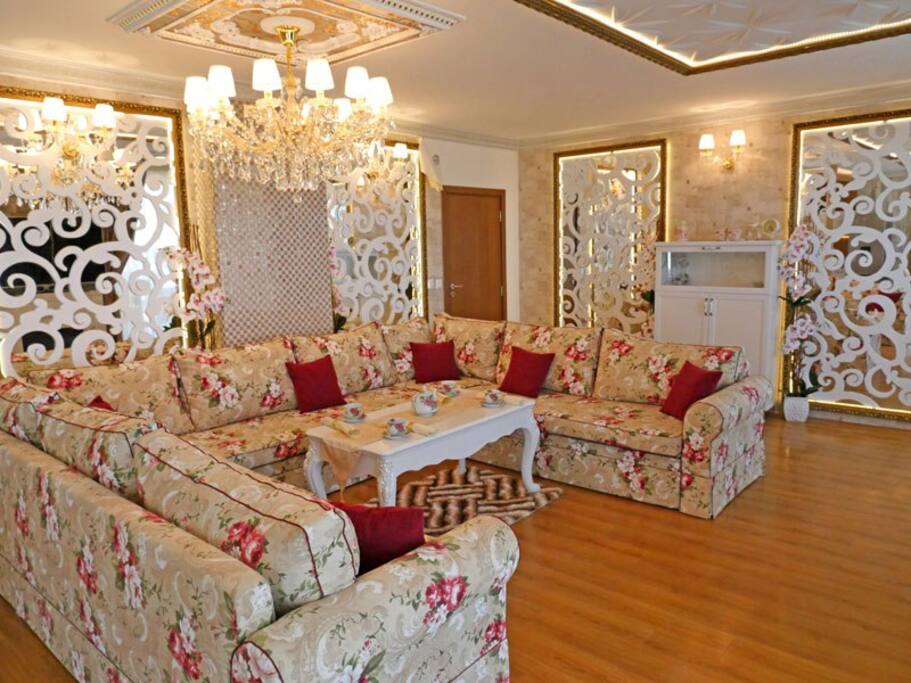 Холл отеля