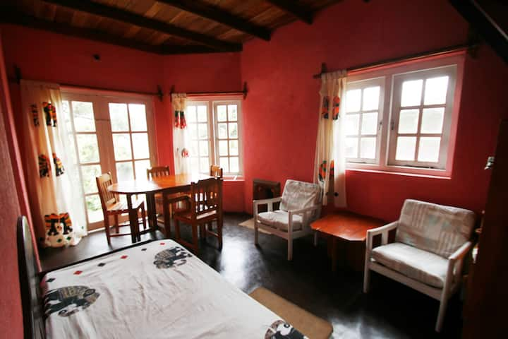 Sincere Wilderness,Stunning Loft atop Nuwara Eliya