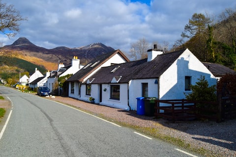 Minard Cottage, highland cottage, Glencoe