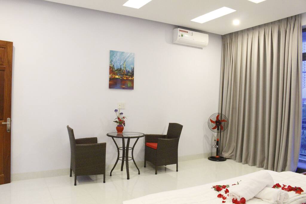  Bảng Ratan và ghế làm việc của bạn