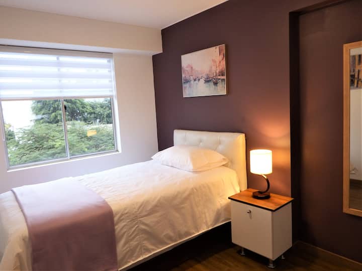 ห้องนอนพักได้ 1.5 คน