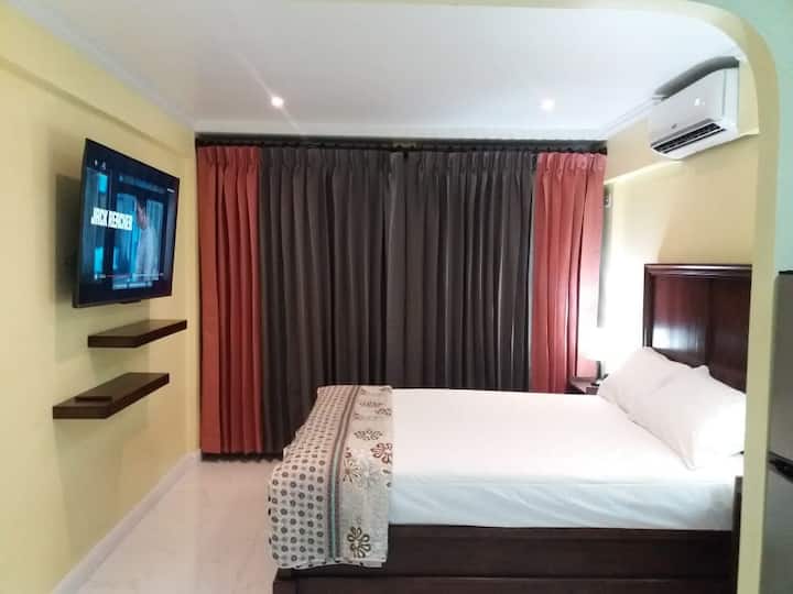 New Kingston Holiday Rentals & Homes New Kingston, Kingston, Jamaica
