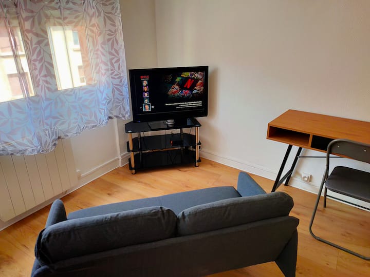 Joli Studio, Cuisine éQuipée, Lit Double, Au 2ème - Thionville