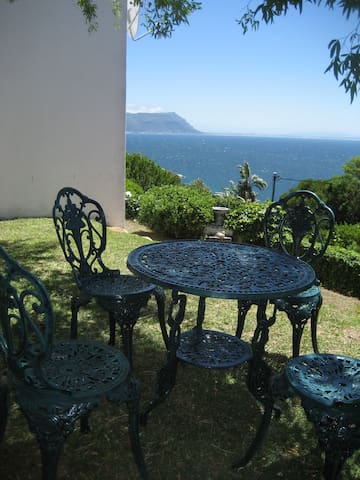 The Cape Cottage Simon’s Town gallery image 4