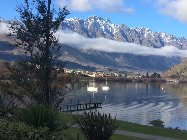 Frankton Holiday Rentals & Homes Frankton, Queenstown, New Zealand