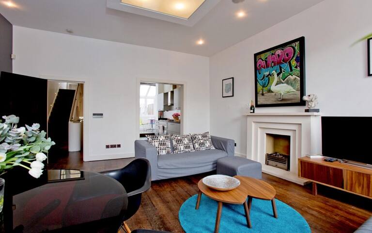 Luxury and Spacious Apartment opposite Hyde Park gallery image 3