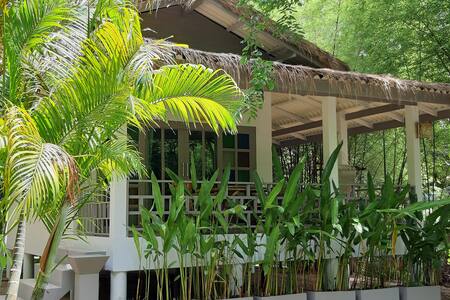 CASA KANDARIYA BUNGALOW A1  1 BEDROOM