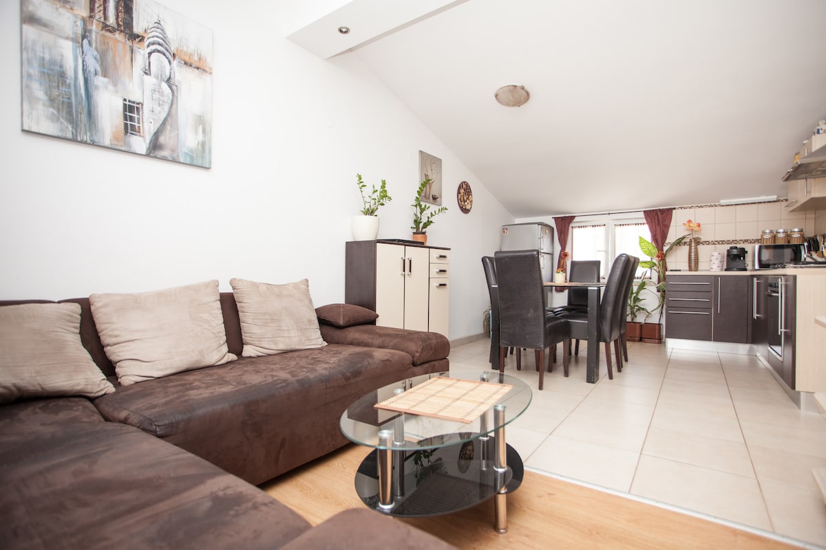 მისაღები ოთახი