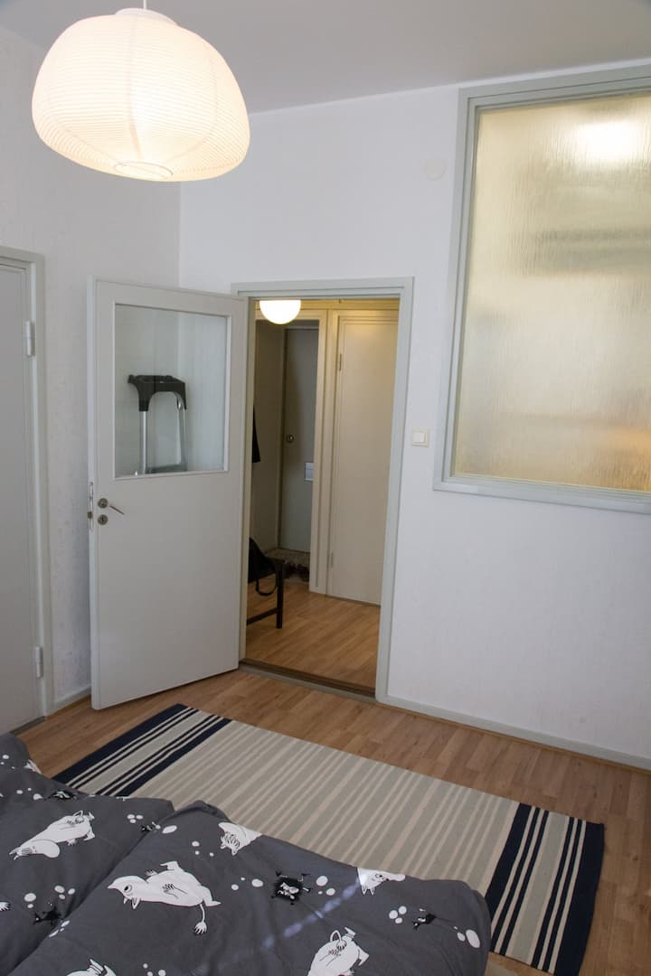 Päämakuuhuoneesta käytävään