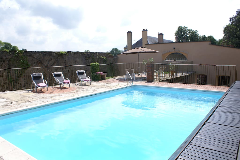 Piscine chauffée d'Avril à Octobre