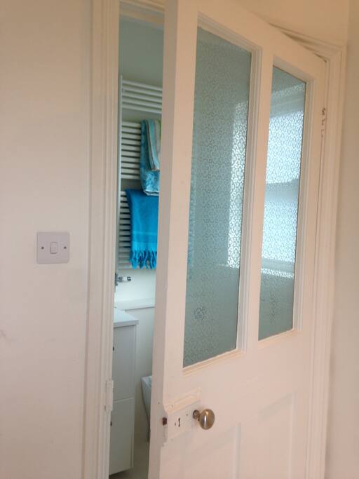 Victorian door to en-suite bathroom