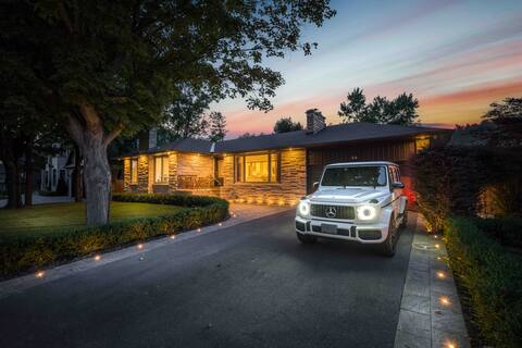Modern Loft 4 Bedroom Villa/3Bath/HOT TUB-EV chg