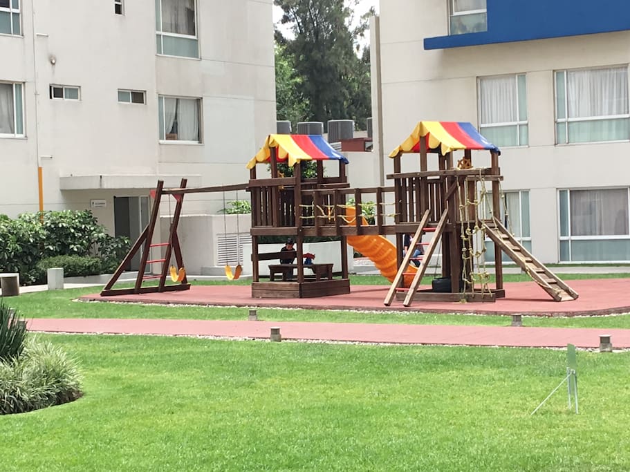 Play Ground Private