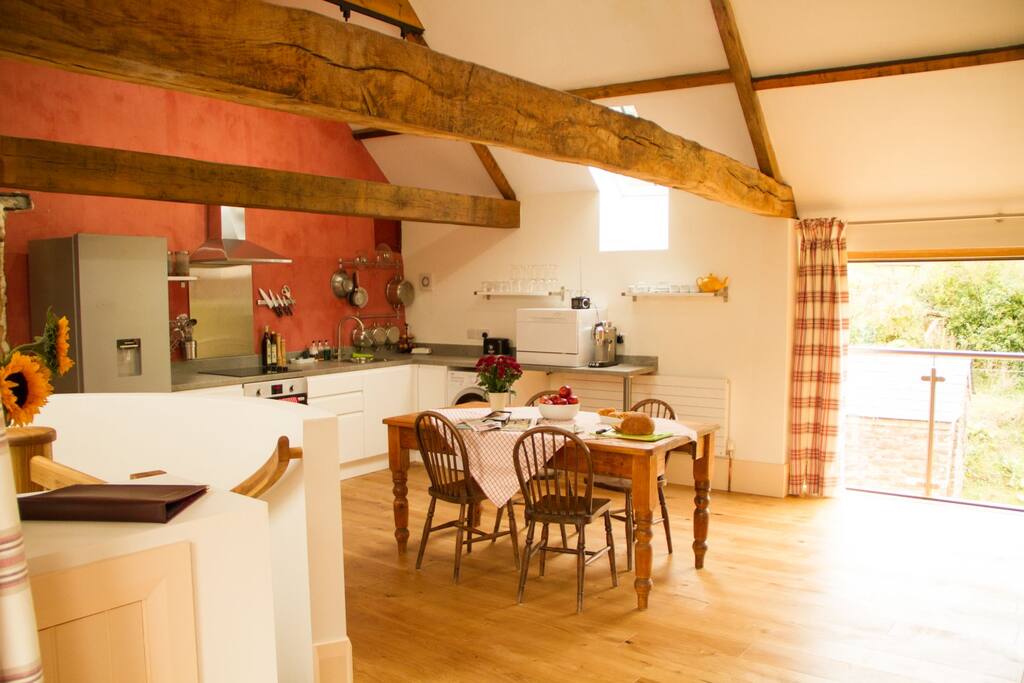 Fully equipped kitchen