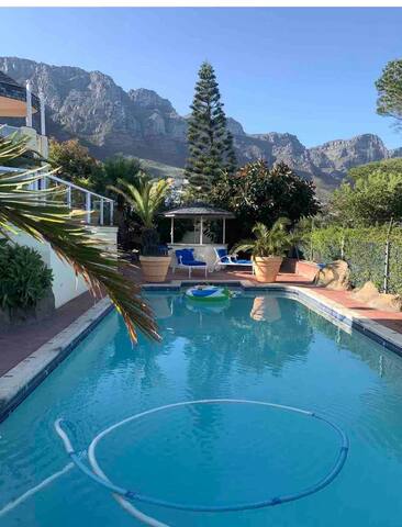 Tasteful Guest suite, superb Beach+Mountain views gallery image 5