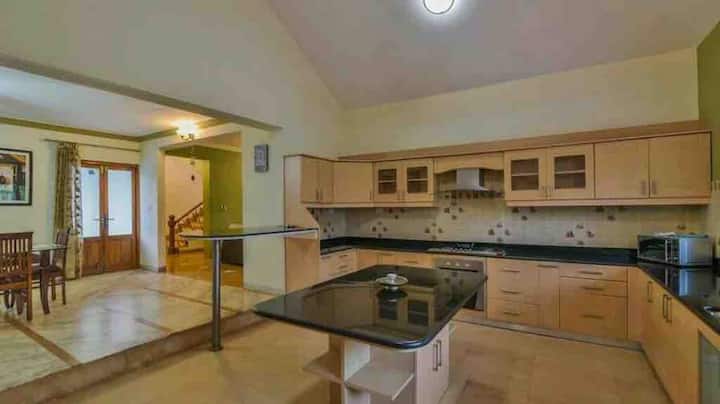 Kitchenette image 1