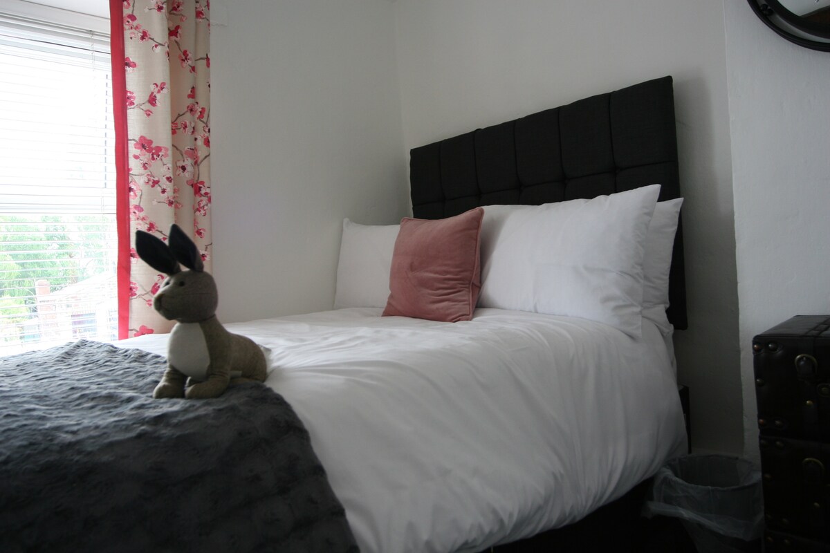 غرفة النوم 2