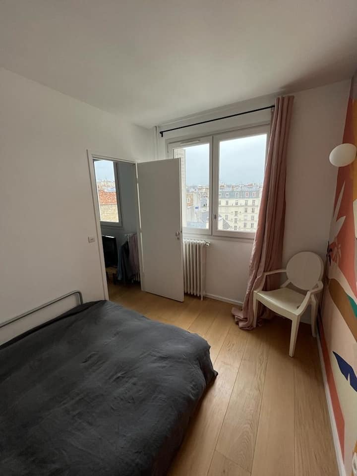 Საძინებელი 2 გასაშლელი დივნით აქ, საწოლის პოზიციაში 