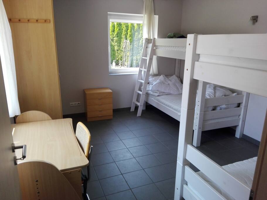 Schlafzimmer, Einzelbett möglich