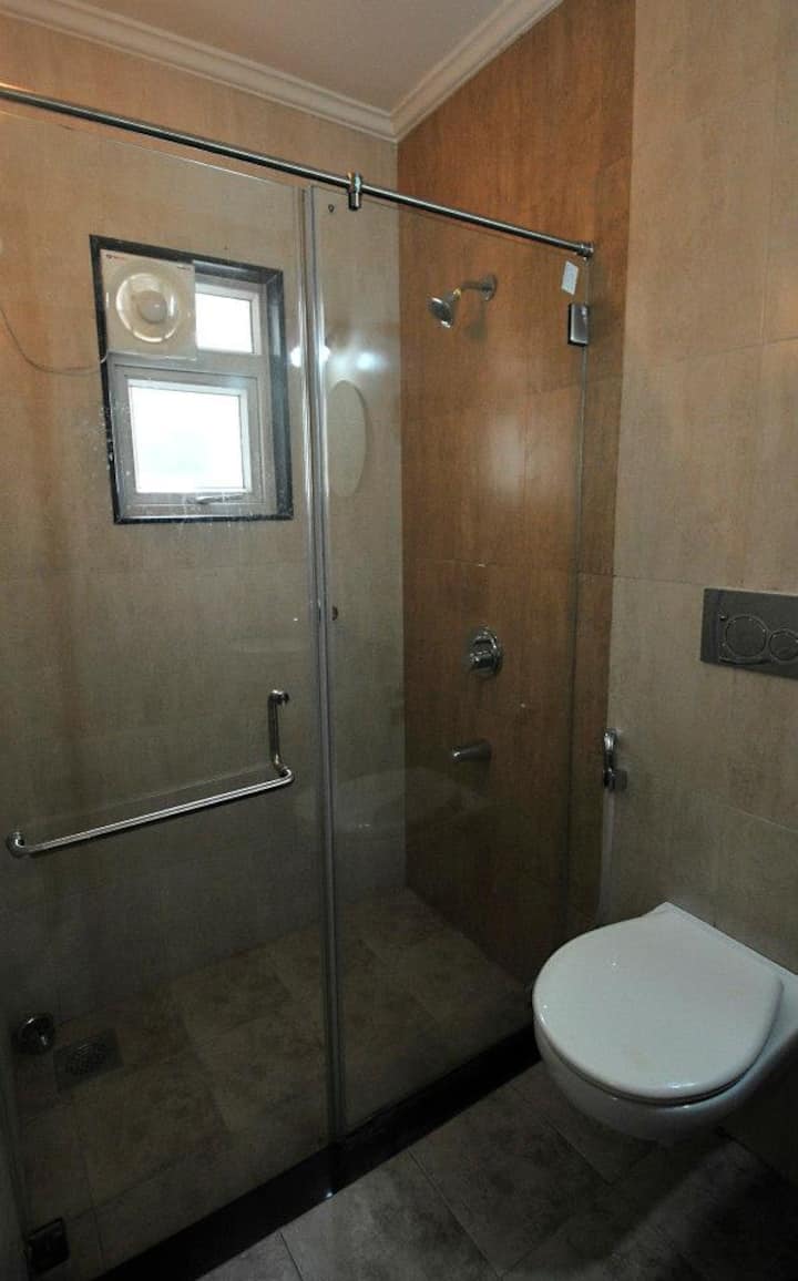 Ivy 1BHK A10 -Pool/5 mins from Tito's/Baga Beach