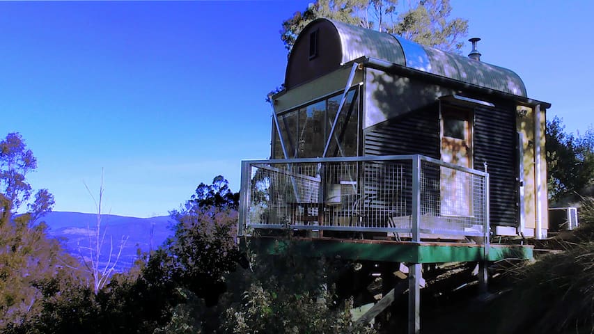 FERN GULLY FALLS Tiny House