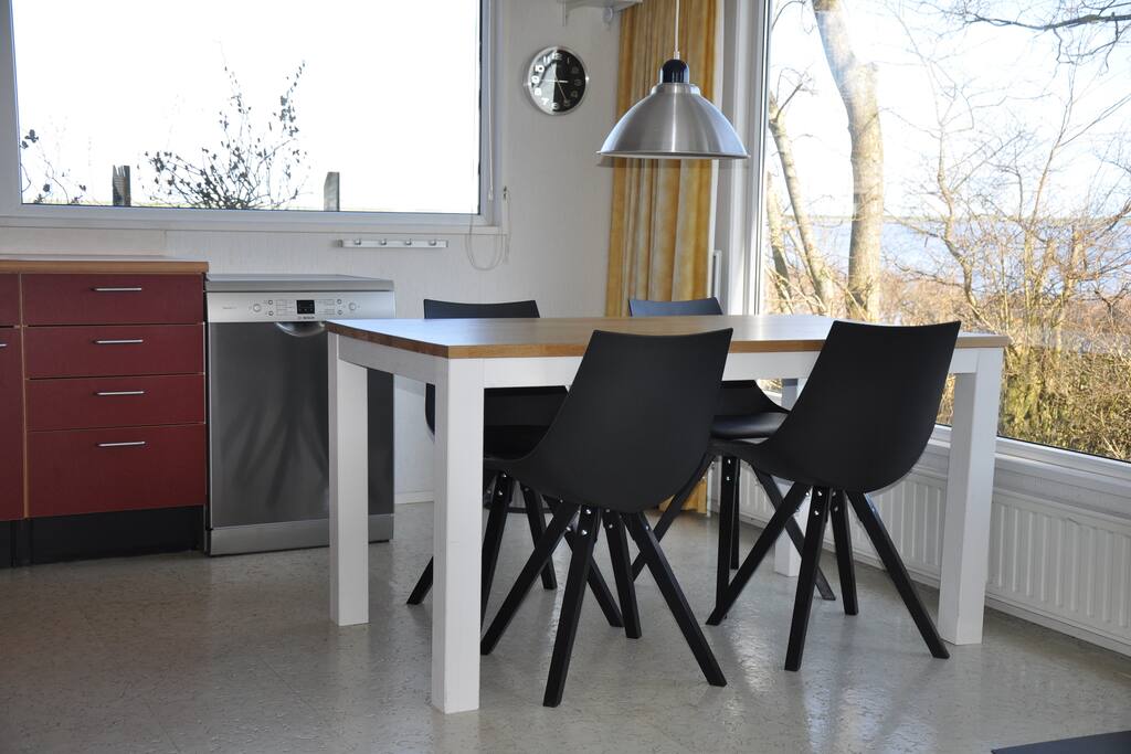 Keuken met eethoek