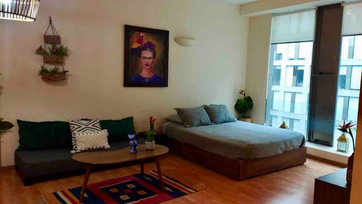 เตียงควีนไซส์สะดวกสบายและโซฟาเบด