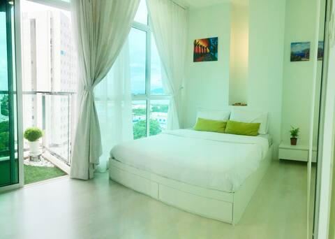 HOME[ 家 ] Cosy SeaView Suite+WIFI+舒适溫馨小套房