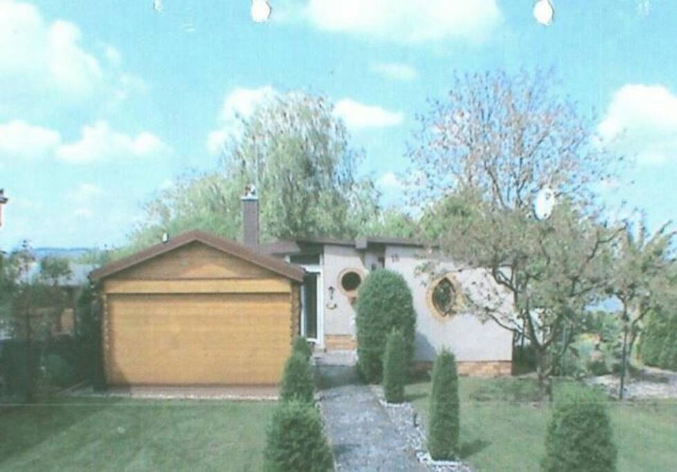 Bungalow mit Gartenhaus-Sauna