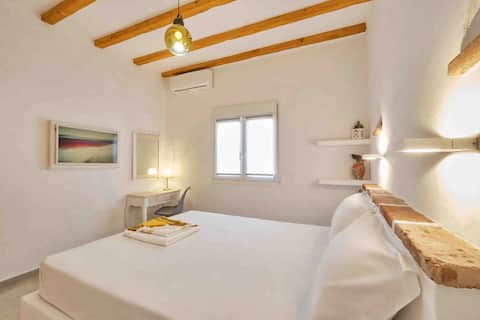 Family Ground 2BR Apartment w/ Patio • Near Beach