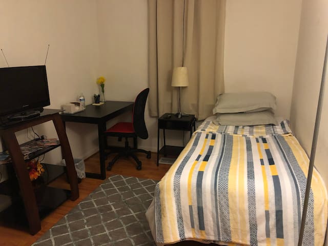 Airbnb Gaithersburg Vacation Rentals Places To Stay