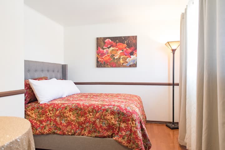 Dormitorio de invitados en el piso de arriba 