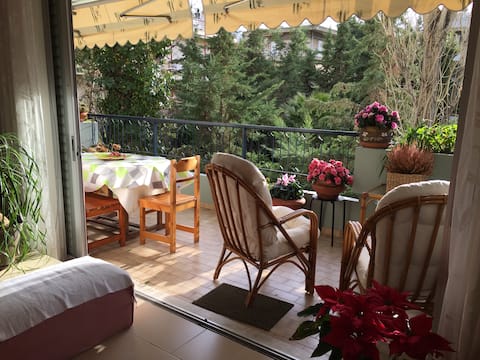 Bright, cozy 3-room apartment in Athens