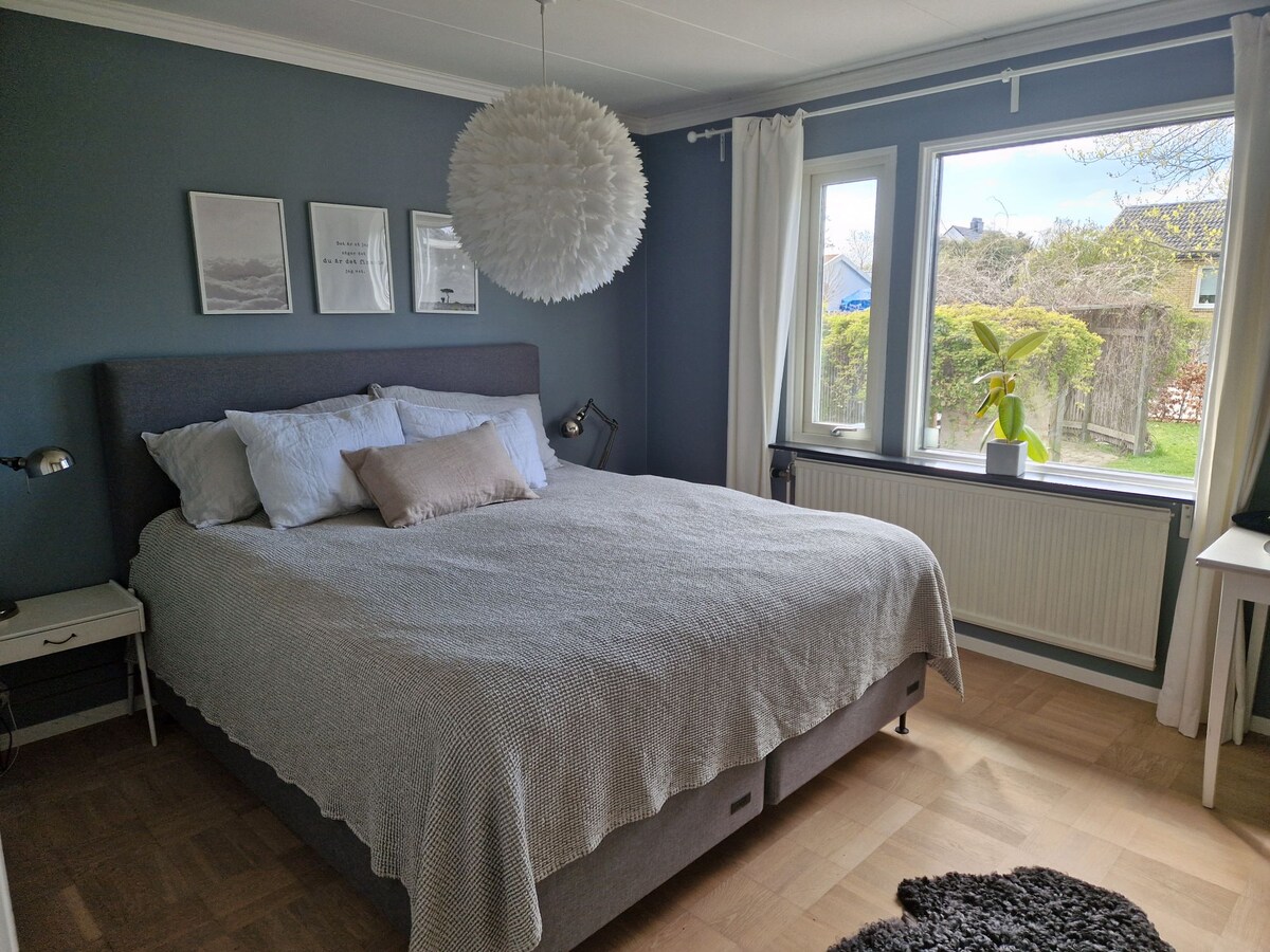 Cama doble tamaño king de 180 cm