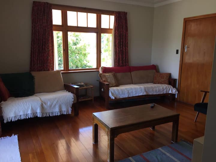3 BEDROOM HOUSE CENTRAL OMARAMA Houses for Rent in Omarama, Otago