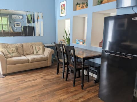 Top Airbnb: Studio Apt Near Beach, early chk-in, late chk-out in Midway