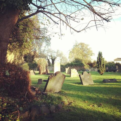 Great Location for City Exploration great reviews! gallery image 2