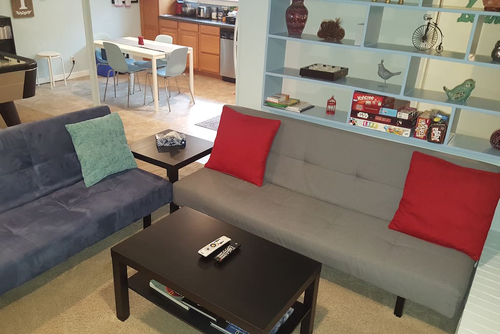 2 futons