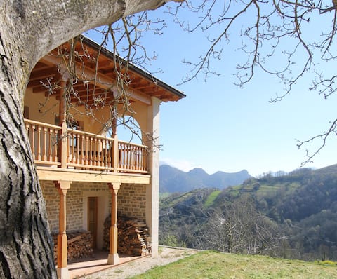 Lovely house in the Picos Mountains