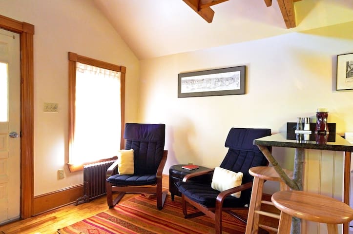 Cozy Village Cottage Cabins For Rent In Camden Maine United States