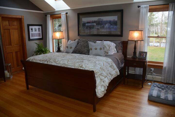 Glavni apartman s bračnim krevetom (širine 180 - 200