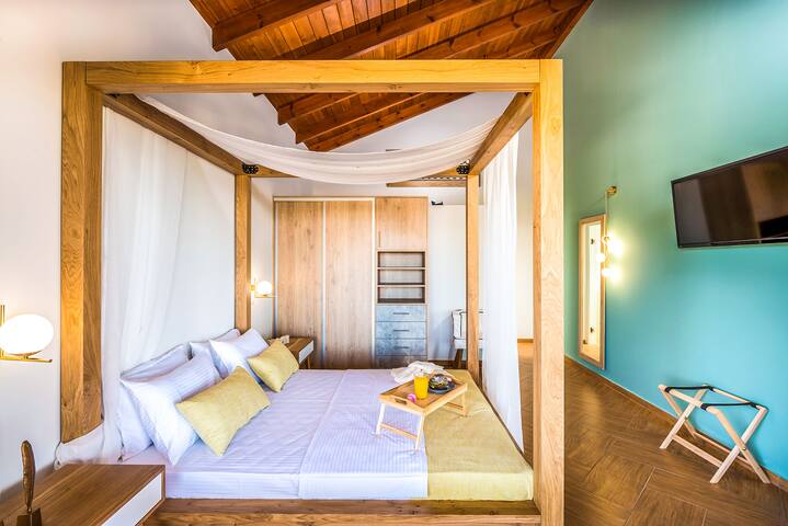 6′ to Beach / 5BD Sea View Villa with Private Pool gallery image 4