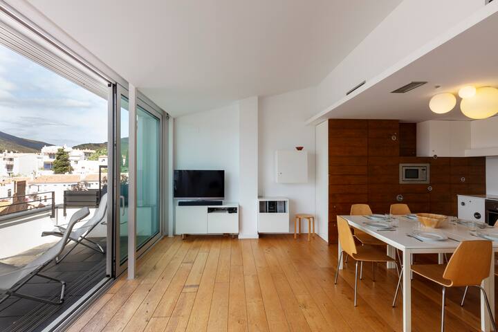 Ampli tríplex amb vistes a la badia gallery image 2