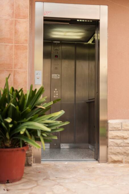 Elevator